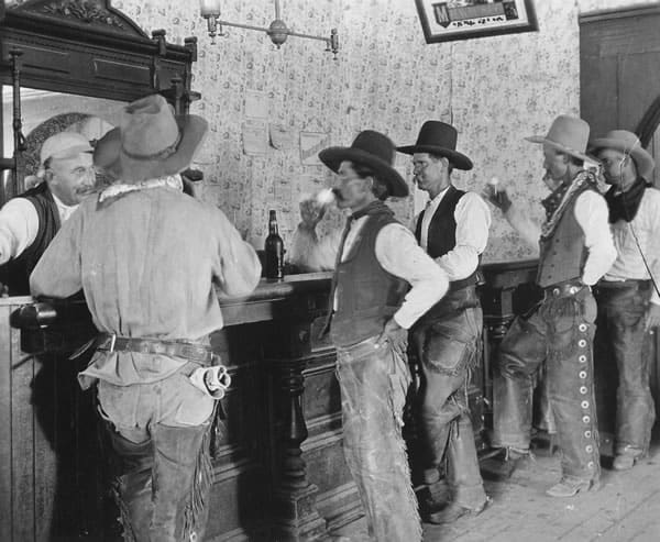 cowmen-at-bar
